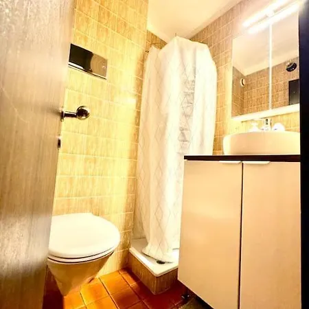 Apartment Gem Mini Moderna *