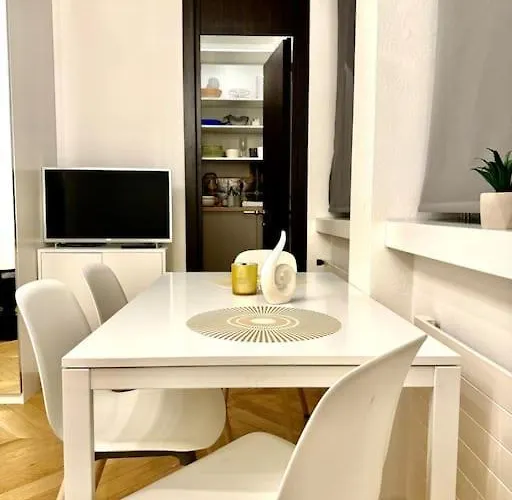 Gem Mini Moderna Apartment *