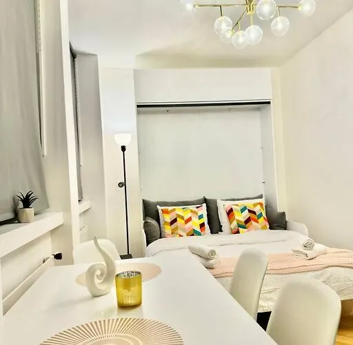 Apartment Gem Mini Moderna