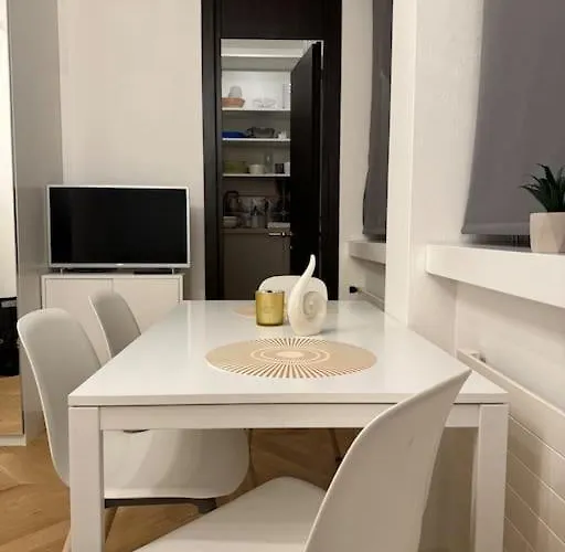 Gem Mini Moderna Apartment *